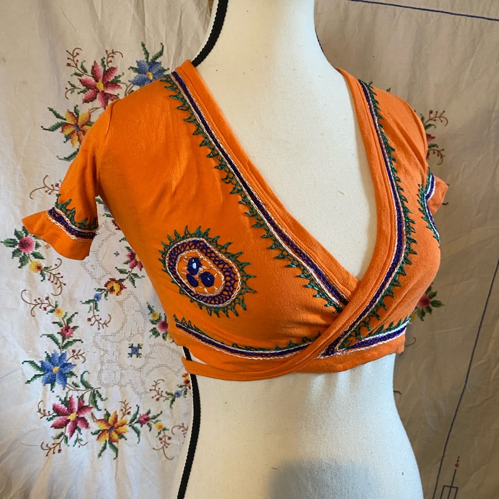 SOLD!! 60s/70s VINTAGE ORANGE WRAP CROP TOP